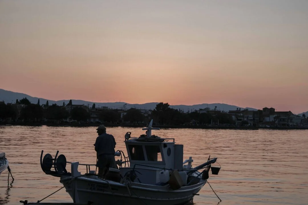 Δρέπανο: Ο «παράδεισος» του Kitesurf και η μαγεία γύρω του