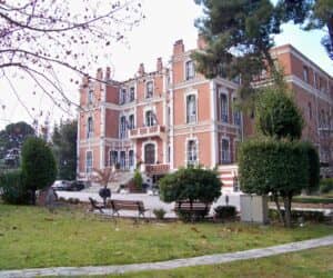 7 αρχοντικά της Βασιλίσσης Όλγας