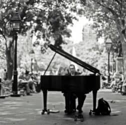 Μουσικοί του δρόμου: η τέχνη δίπλα μας