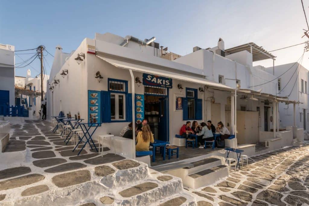 Εστιατόρια στη Μύκονο - Sakis Grill House