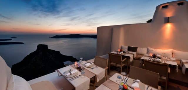 θέα στη Σαντορίνη - Kapari Wine Restaurant