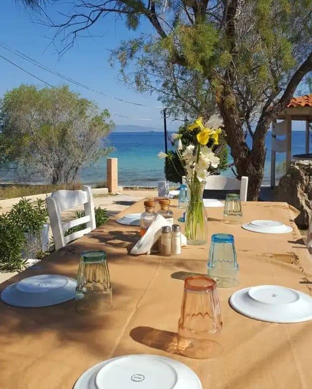 ταβέρνα χορεύτρα αίγινα