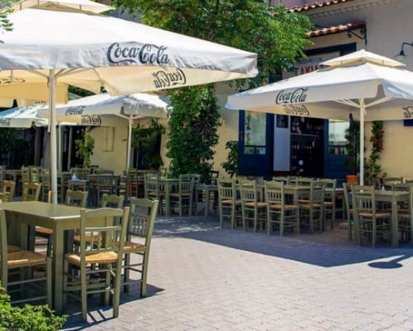 εστιατόρια με κήπο στα Βόρεια Προάστια- Γάκιας