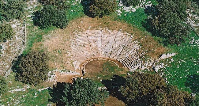 Αρχαίο θέατρο Αρχαία Πολιτεία Οινιαδών