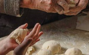 Τα μυστικά της κουζίνας από τη… γιαγιά