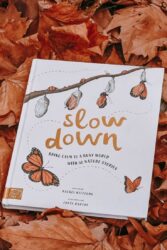 Slow Down, ένα βιβλίο που χαρίζει γνώση και χαλάρωση 