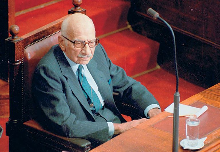 Ξενοφών Ζολώτας