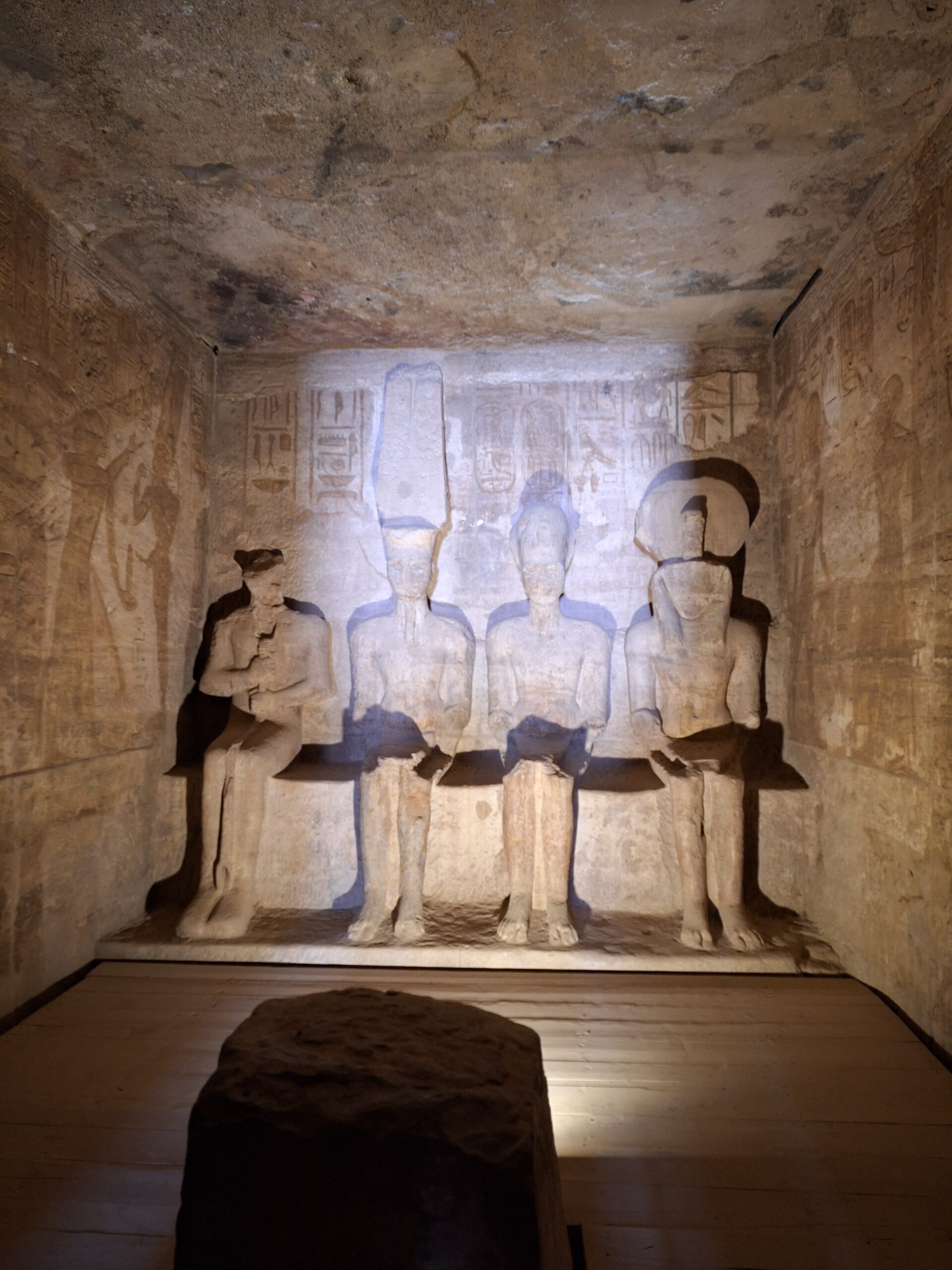 Το άδυτο του ναού.