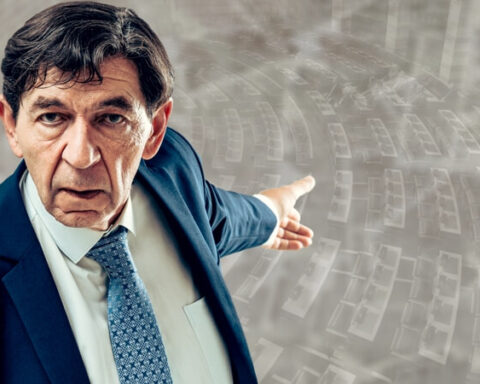 Εκτός Ύλης – Reloaded
