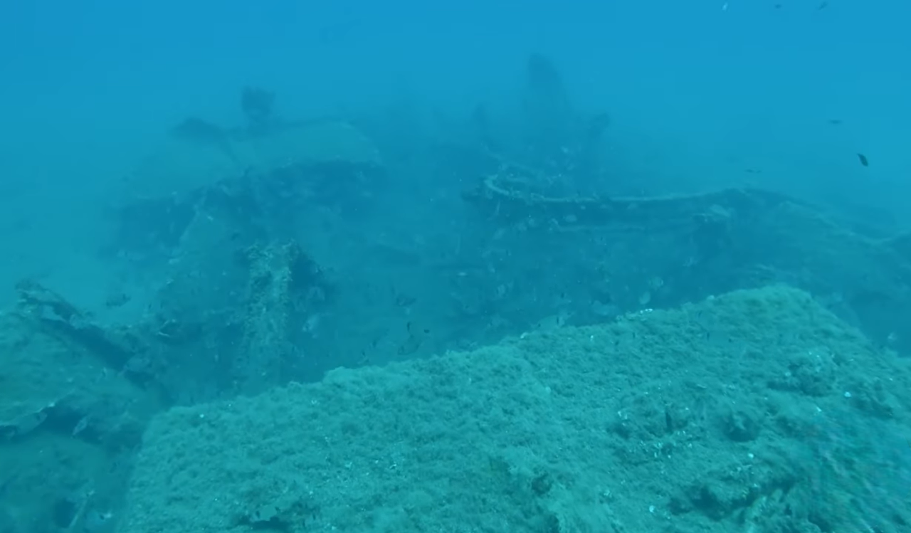 Καταδυτικές λήψεις από το ναυάγιο του Χειμάρρα | Πηγή Εικόνας : Ζωντανές Μνήμες- Αtticatv