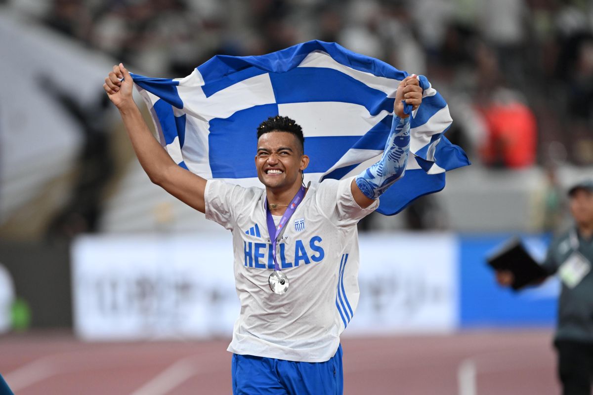 Εμμανουήλ Καραλής: Η ζωή του μαύρου που έγινε Ολυμπιονίκης