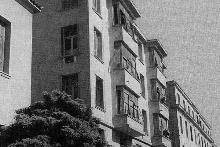 Το κτίριο επί της οδού Μπουμπουλίνας 18 που διαπράττονταν τα βασανιστήρια της περίοδο της Χούντας | Πηγή Εικόνας: Συλλογή Βλάσση Πέτρου / askiarchives.eu