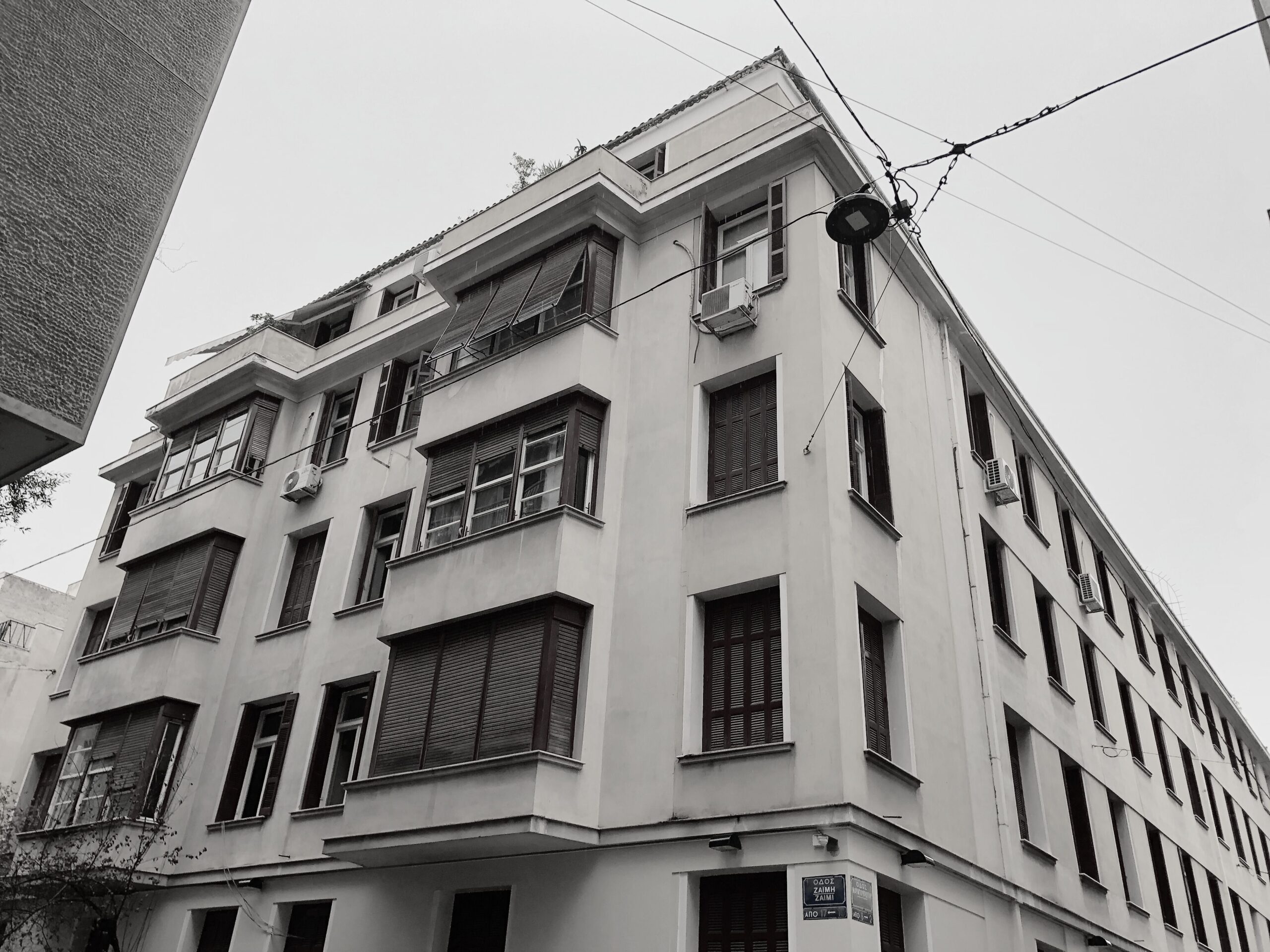 To κτίριο στη Μπουμπουλίνας 18 (σημερινή Μπουμπουλίνας 22). Όψη επί της οδού Ζαίμη | Πηγή Εικόνας: Λήψη Αρθρογράφου