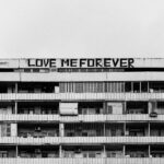 Δεν φοβόμαστε την αγάπη, αλλά το κόστος της