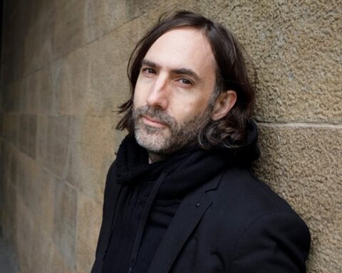 Παορουσιάζεται ο Ιρλανδός συγγραφέας Πολ Λιντς