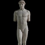 Ο Αυστηρός Ρυθμός και ο Παις του Κριτίου